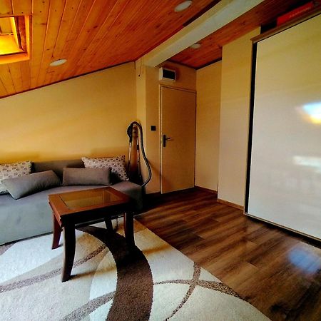 Low Budget Apartment With Breakfast #3 Varna Exterior foto